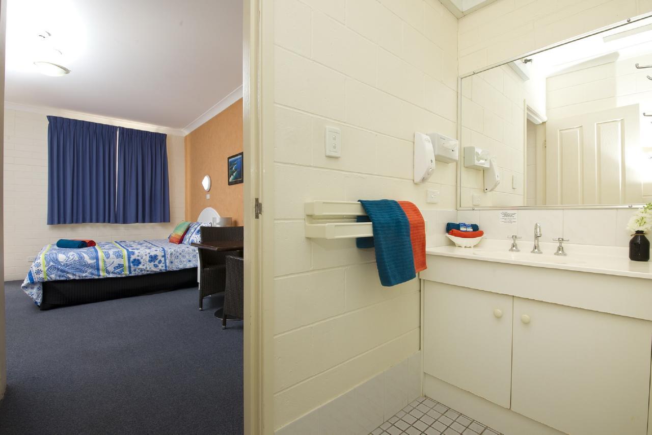 Tuncurry Beach Motel Екстер'єр фото